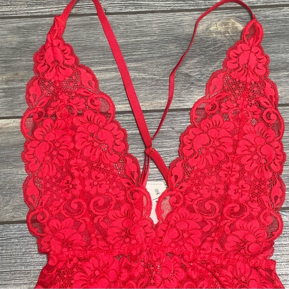 Free People X HAH Comin in Haht Lace Bodysuit Size XS Siren Red Top X-Small - Picture 5 of 13